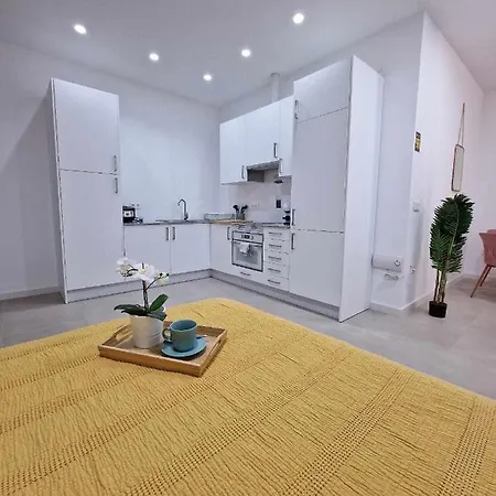 Moderno 3 En Calle Marmoles Apartment Malaga